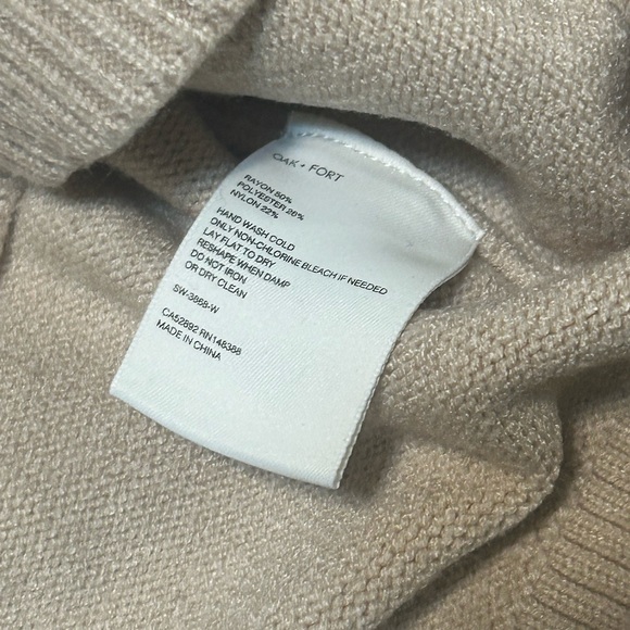 Oversized Medium Cream Sweater Turtleneck Oak + Fort - Picture 4 of 7